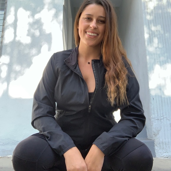 Athleta Jackets & Blazers - 🖤Athleta Black Reflective “Jammin' Run” Jacket 🖤